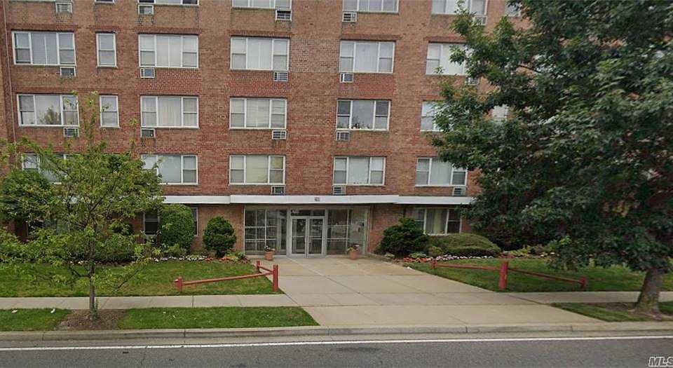 1st image of 280 Guy Lombardo Ave APT 4R