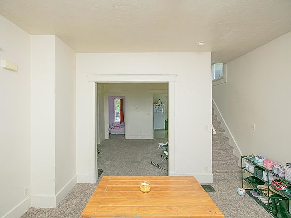 4th image of 513 S Cottage Ave