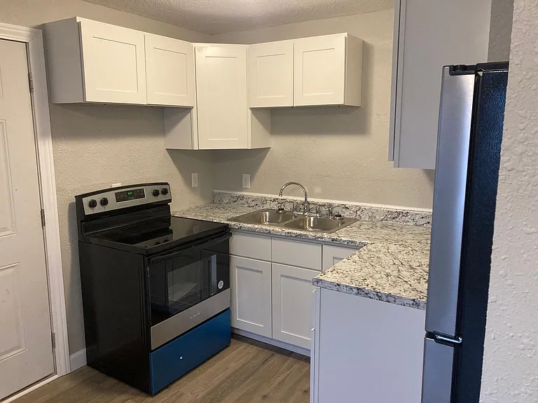 102 Golden Rule Rd #C — Photo 9