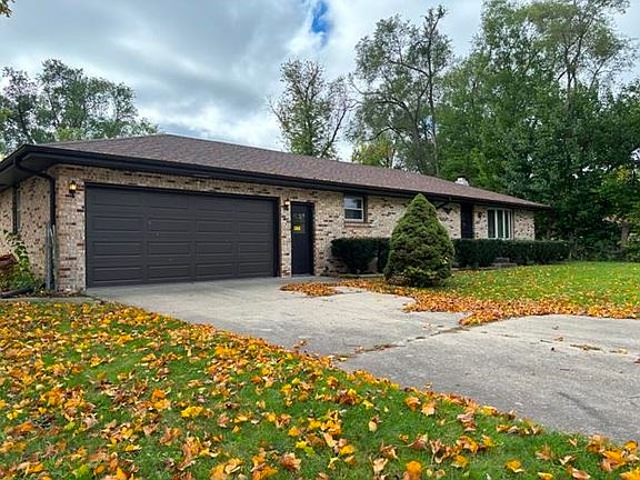 2nd image of 937 Colonial Dr