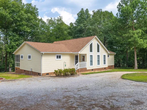 813 Edisto Lake Rd, Wagener, SC 29164