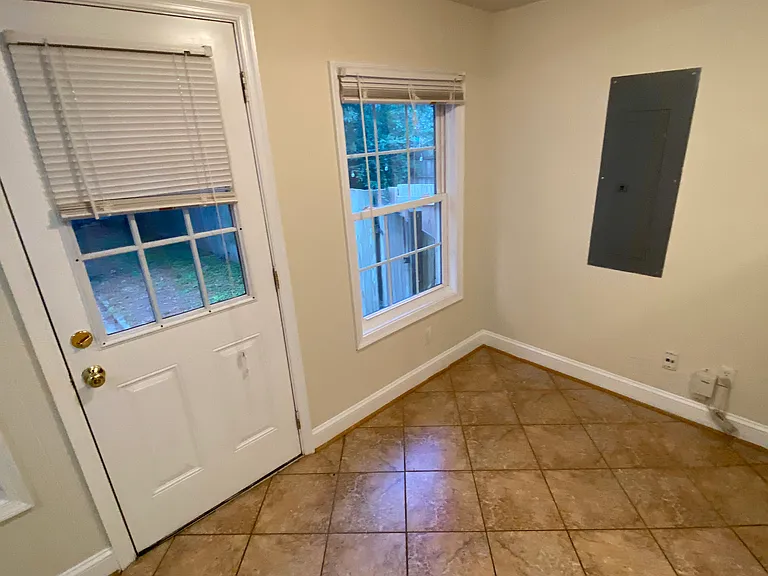 3115 Parkwood Ave — Photo 25