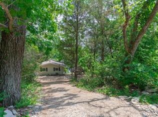 57 S Lake Dr, Hillsboro, MO 63050