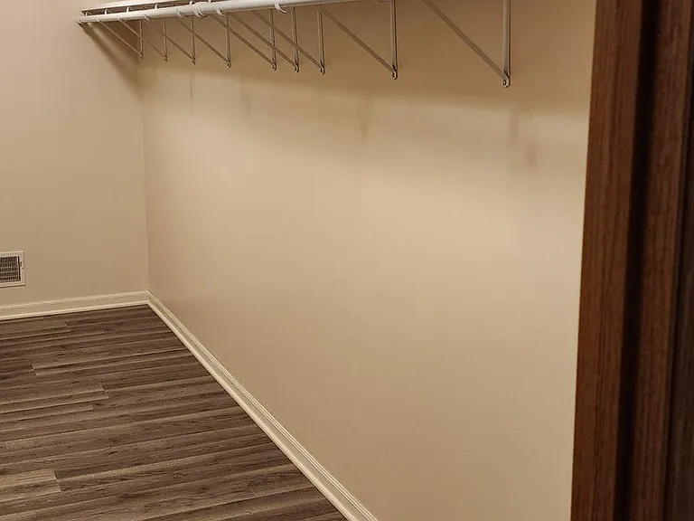 7325 Midland Rd #9 — Photo 12