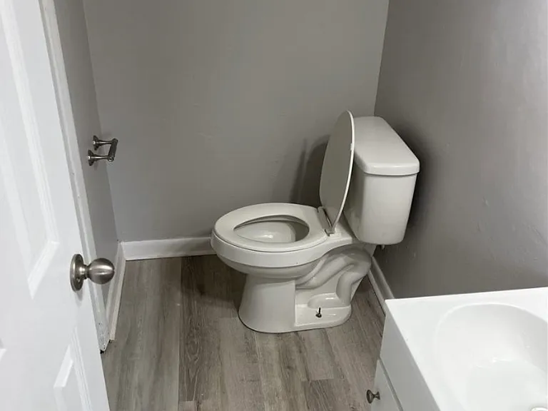 1445 Thelbert Dr — Photo 20
