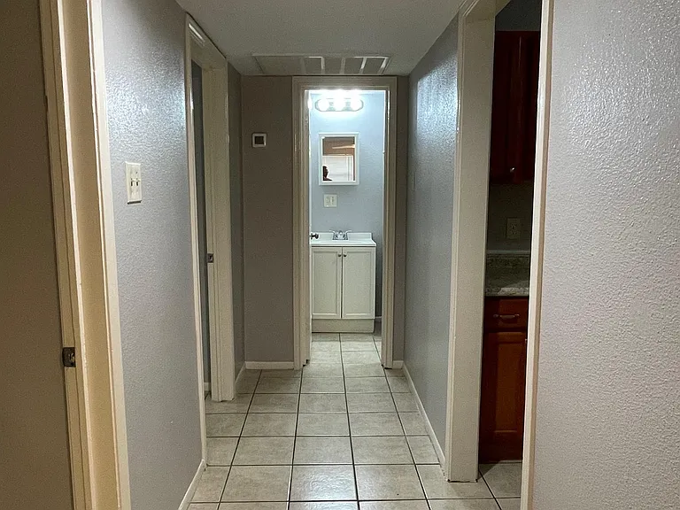 222 E Phillips Rd #9 — Photo 5