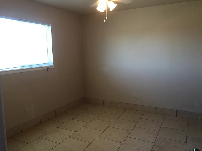 1003 McKinley Ave — Photo 10
