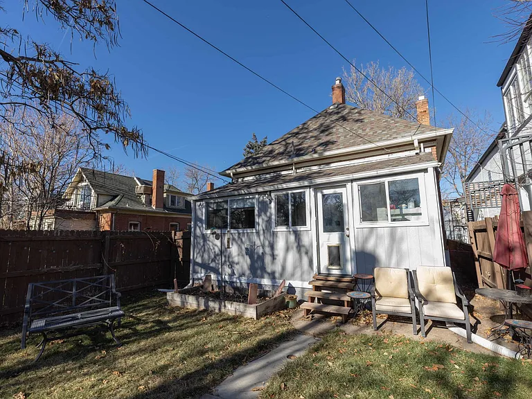 120 W Maple Ave — Photo 7