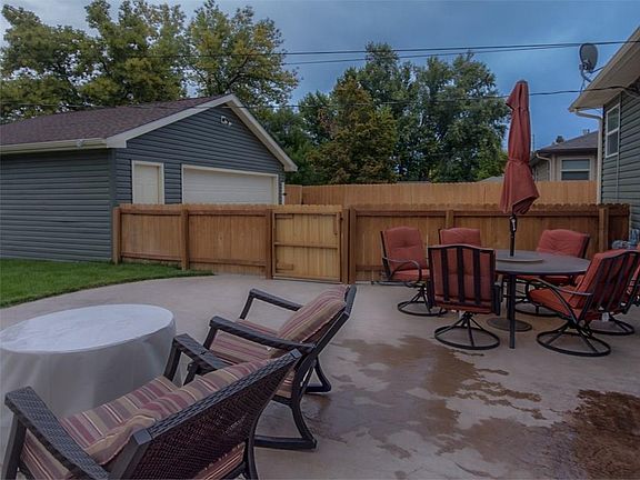 3rd image of 2309 Avenue B