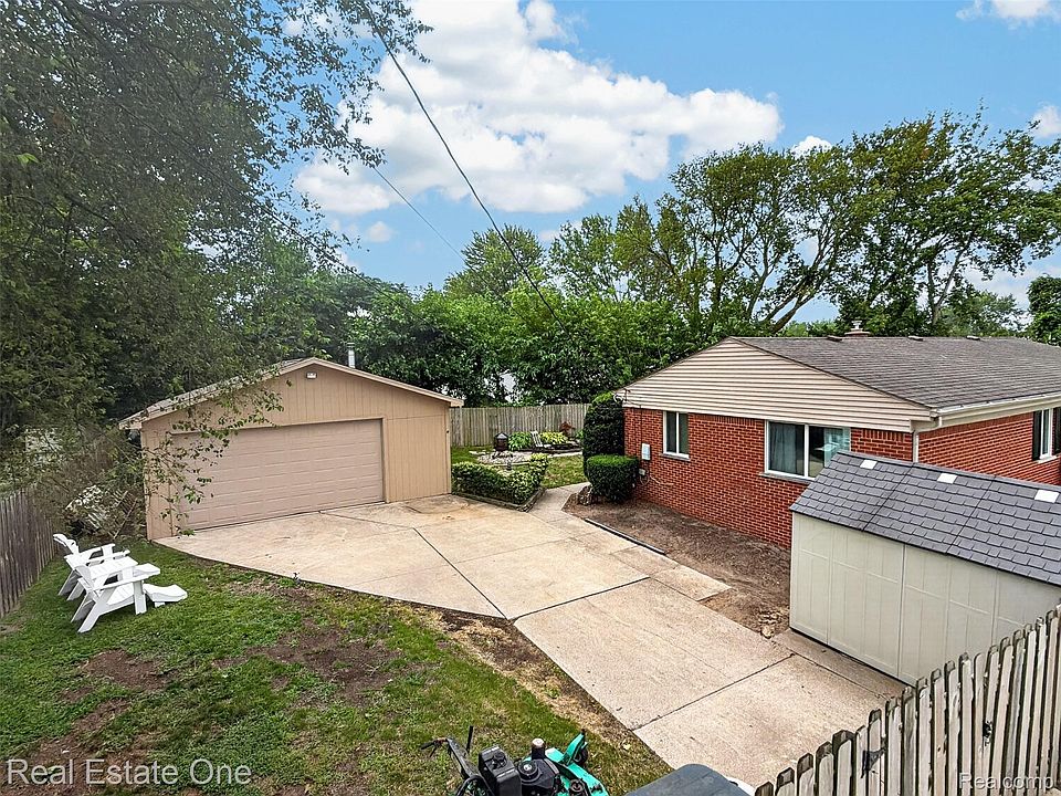26212 Park Ct, photo 27
