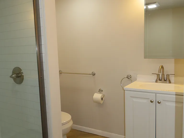 1008 Reading Ave — Photo 27