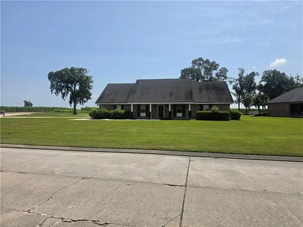 203 E Plater Dr