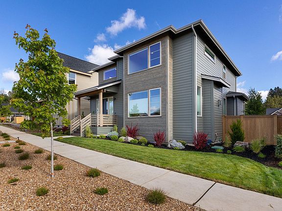 3rd image of 20607 SE Boer Pl