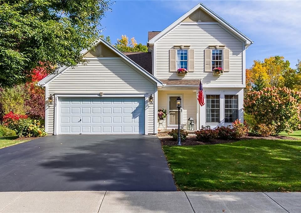1st image of 1717 Parkside Pl