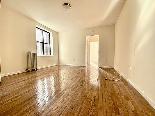 2nd image of 603 Isham St APT 1C