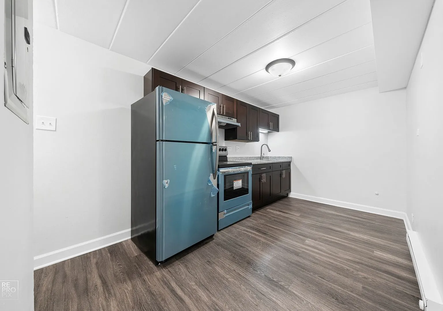 Modern one bedroom apartment — Photo 2