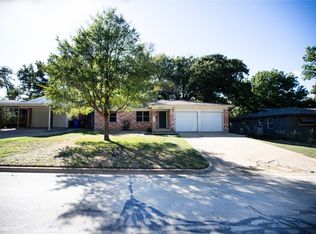 113 N Wisteria St, Mansfield, TX 76063