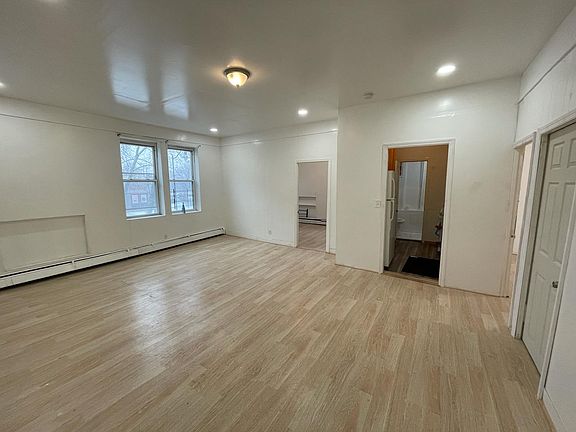 3rd image of 10 E 3rd St Floor 2