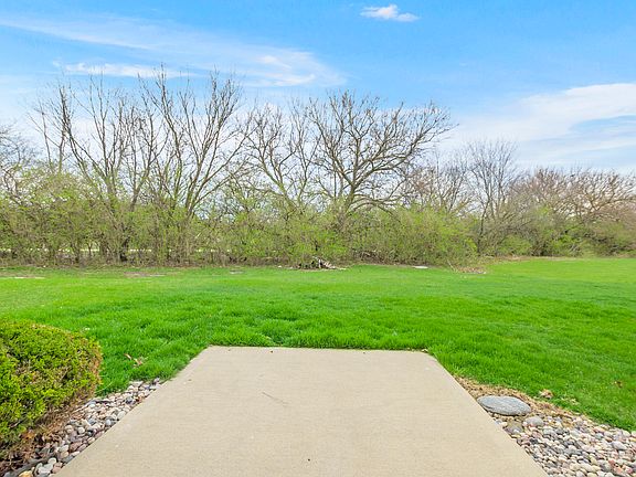 2nd image of 25273 Faraday Rd
