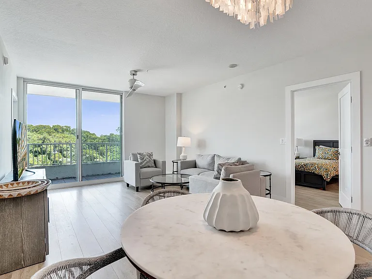 700 E Boynton Beach Blvd #406 — Photo 5