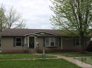 108 2nd St SE, Hampton, IA 50441