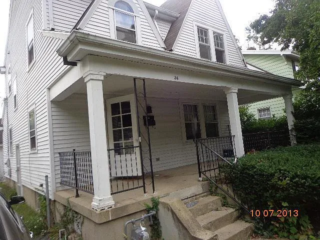 34 Cliff St photo 1