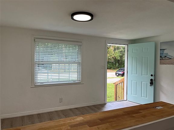 4th image of 12915 Mohican Ave