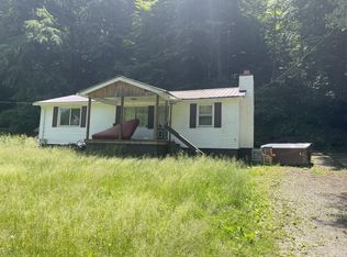 1321 Lower Whiteoak Rd, Ashford, WV 25009