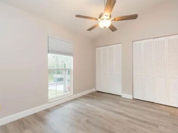 9406 Forest Hills Cir