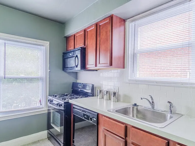 5637 Govane Ave — Photo 6