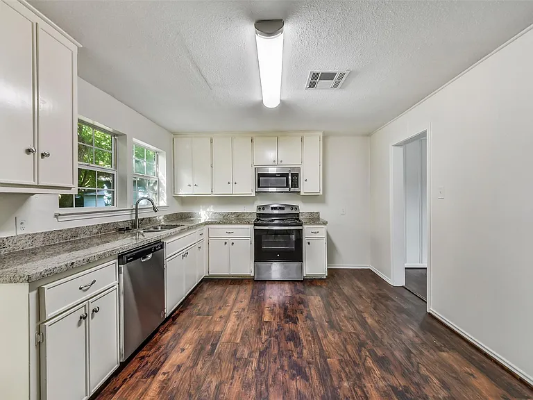 809 Chestnut St — Photo 8