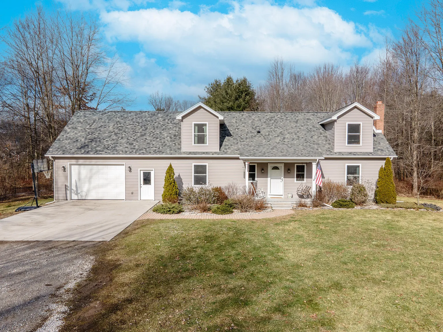 8727 Willow Rd photo 1
