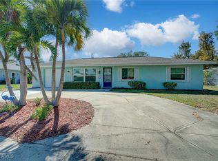 3406 Country Club Blvd, Cape Coral, FL 33904