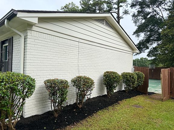 4th image of 4242 Indian Forest Rd #1