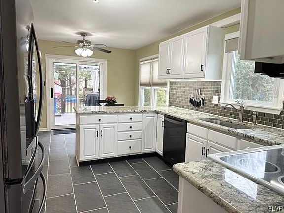 5th image of 4642 Lenox Dr