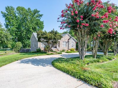 4288 Harbor Ln, Sherrills Ford, NC, 28673