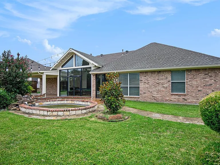 6925 Katherine Ct — Photo 31