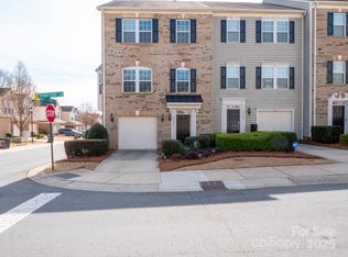 6452 Silver Star Ln, Charlotte, NC 28210