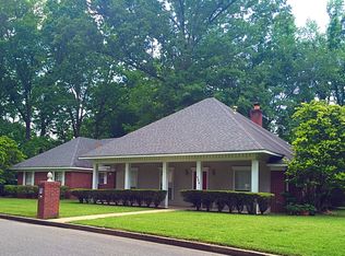 608 Holly Ridge Dr, Vicksburg, MS 39180