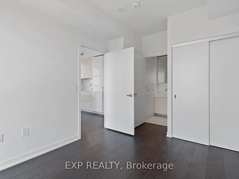 20 Richardson St #2710 — Photo 15