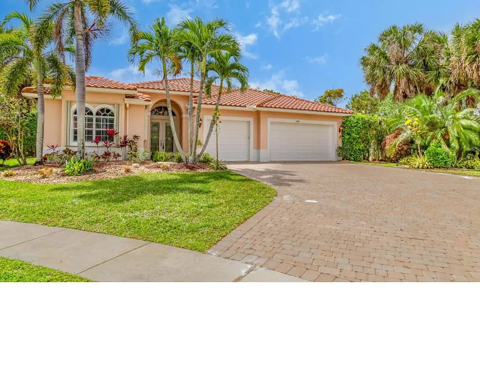 3744 Isles Vista Blvd