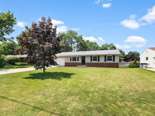 50641 Hollyhock Rd, South Bend, IN 46637