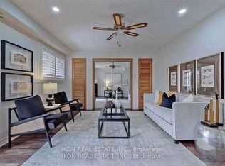 9 Forest Point Dr, Toronto, ON M6M 5E8