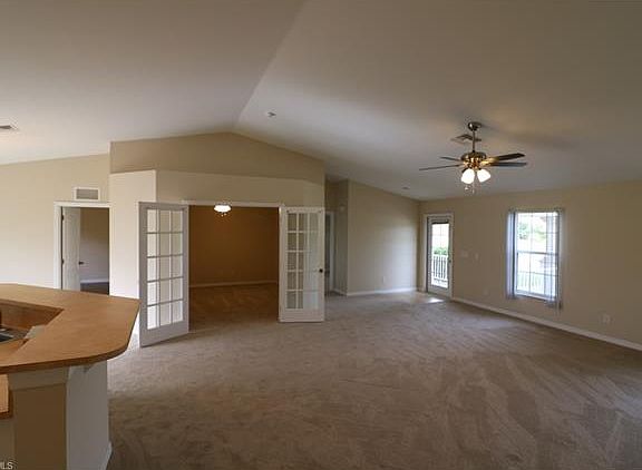 5th image of 510 NW 19th Pl