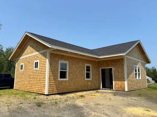 615 Spruce Head Road, South Thomaston, ME 04858