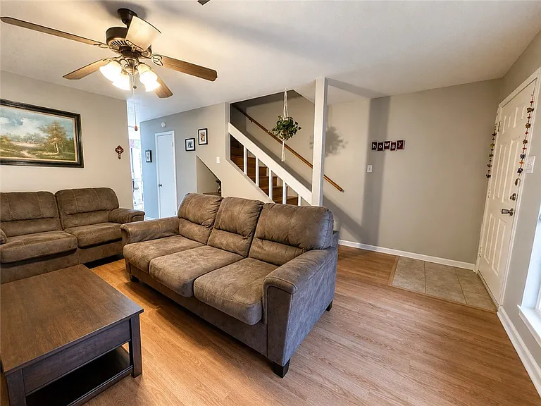 2807 Wildflower Dr #27 — Photo 3
