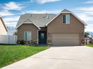 311 W Lakeview Dr, Lehi, UT 84043