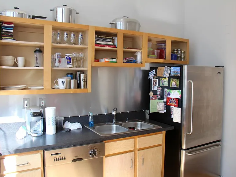 Fridge with Bottom Freezer