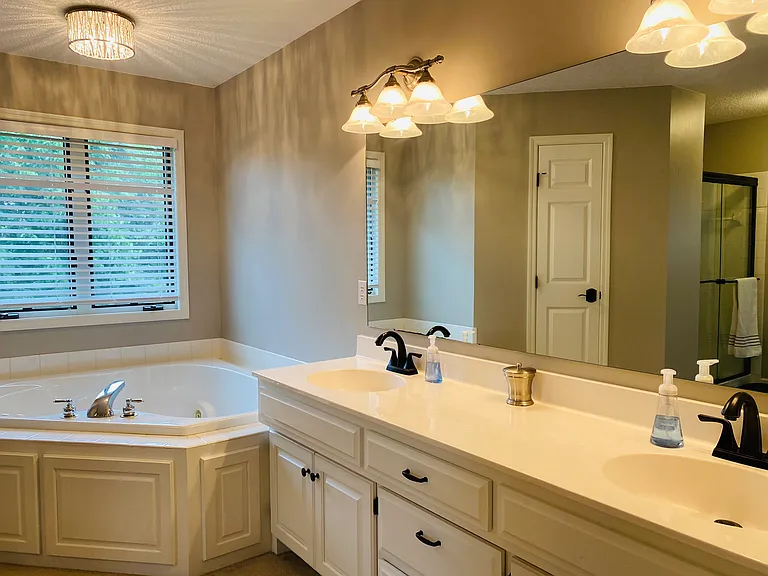 Master Bath_06042021