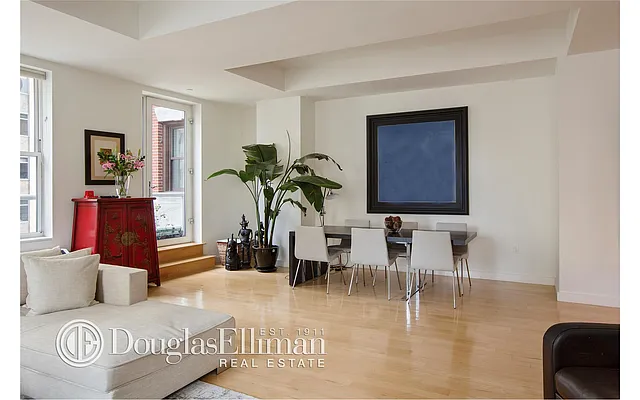 Sold by Douglas Elliman | media 20